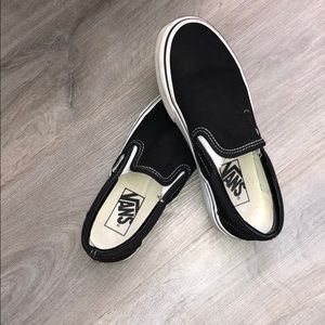 Black & White Vans